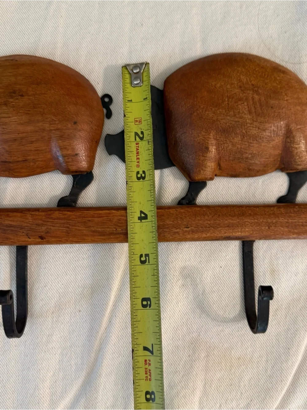 VTG Pier 1 Pig Farmhouse 4 Hook Rack Wood and Metal Cottage Decor Quality